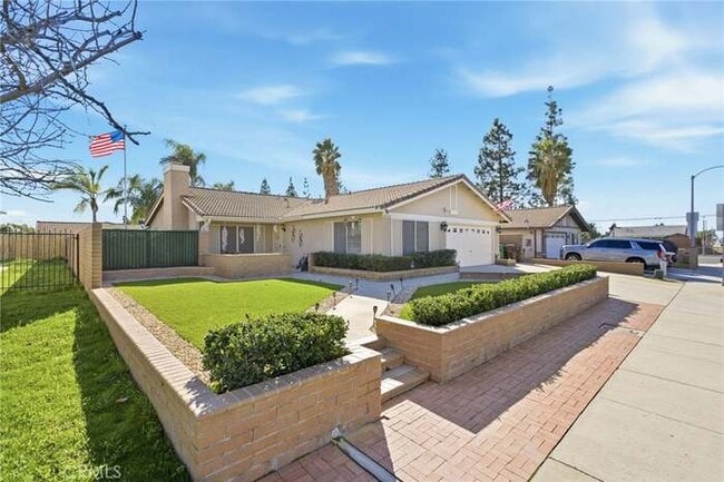 Building Photo - Single family home for rent