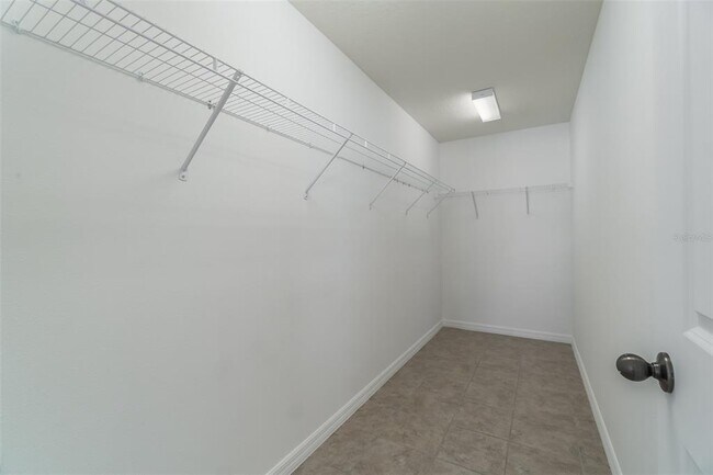 Building Photo - 11220 Gold Compass St