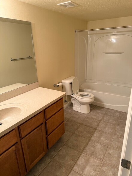 Building Photo - 3813 W Sage Vista Ln