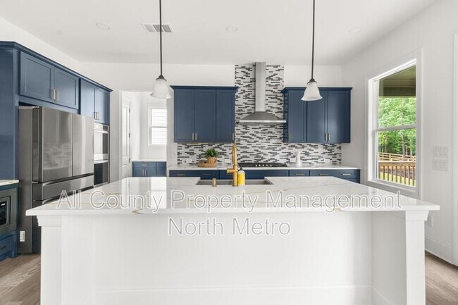 Building Photo - 382 Tillman Pass