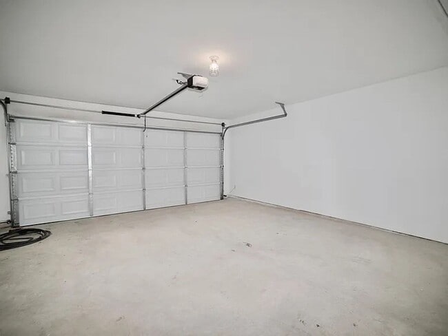Building Photo - Spacious & Elegant One-Story Living in Stonebridge Crossing