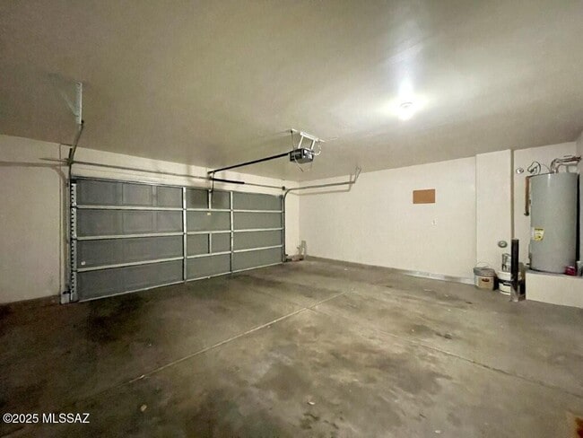 Building Photo - 2736 N Neruda Ln