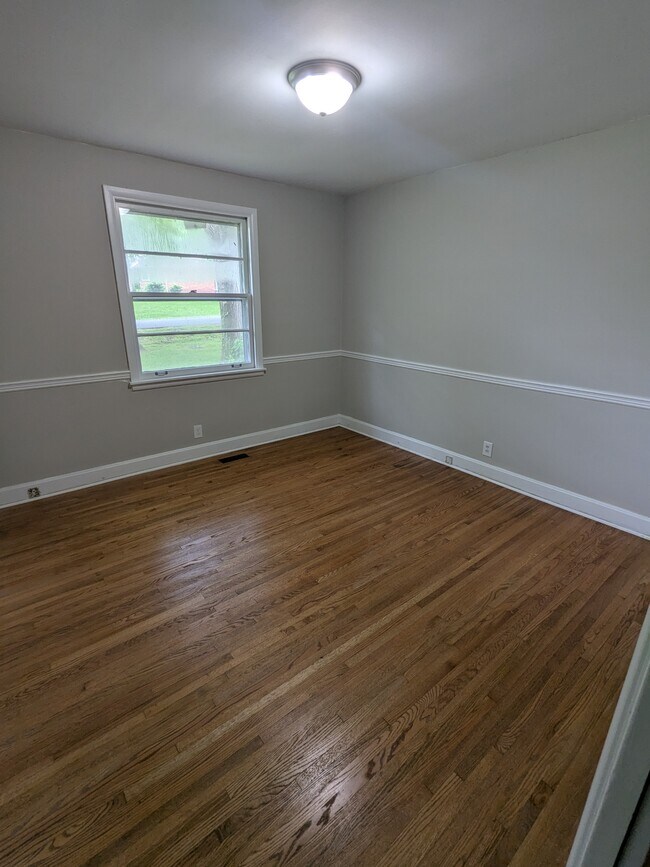 Building Photo - 500 Catalina Dr