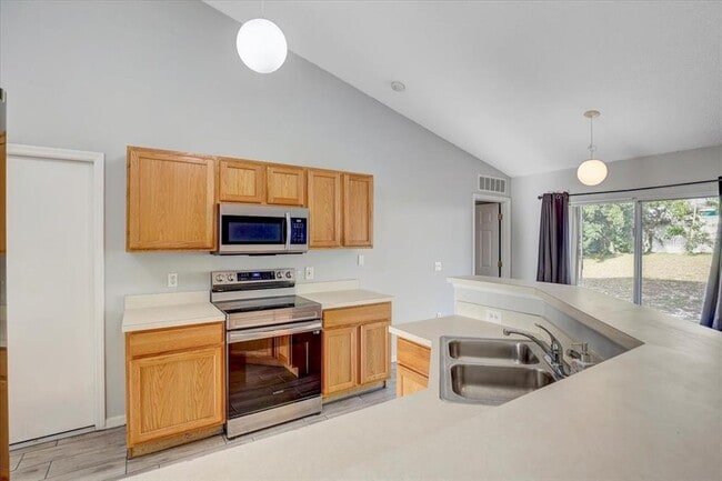 Building Photo - 5396 Berrien Ave
