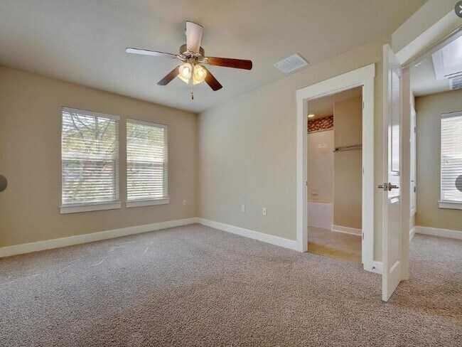 Building Photo - 1601 Miriam Ave