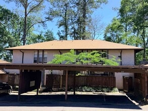 Building Photo - 214 Westwood Dr