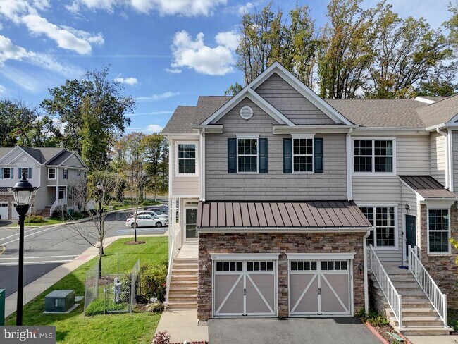 Building Photo - 101 Pearce Ln