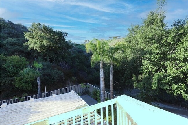 Building Photo - 2760 Hidden Hills Way W