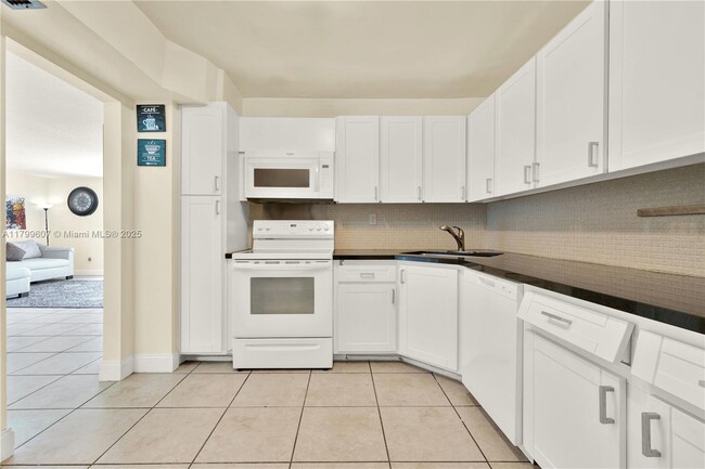 Building Photo - 2750 NE 183rd St