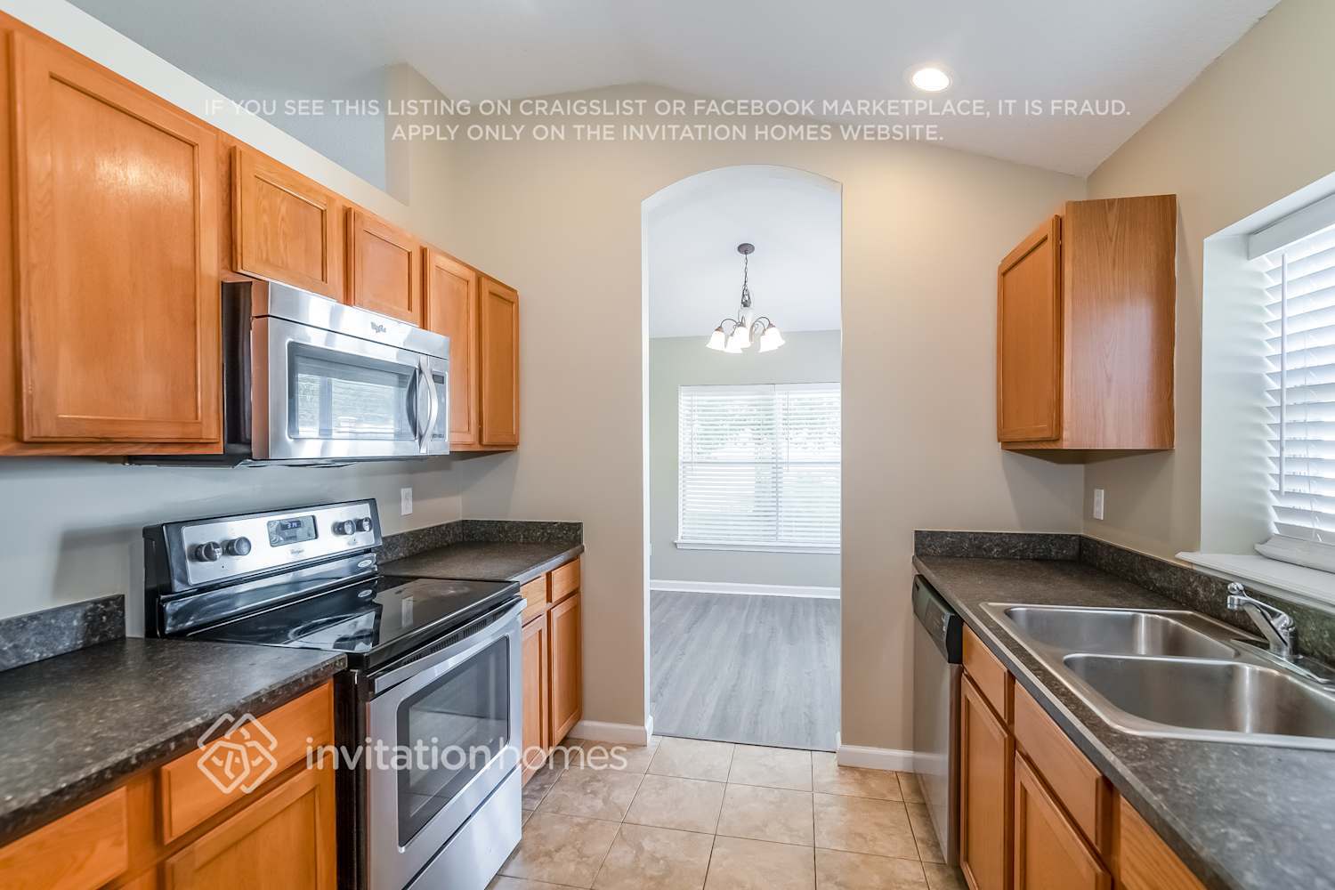 Building Photo - 1016 Oak Arbor Cir
