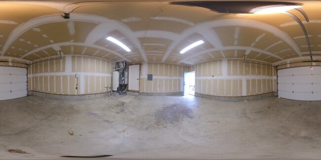 Building Photo - 15729 NE Fremont St