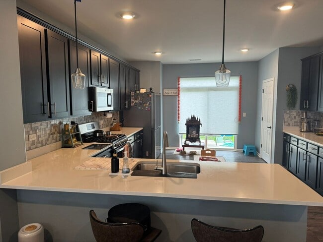 Building Photo - 12648 S Talbot Cir