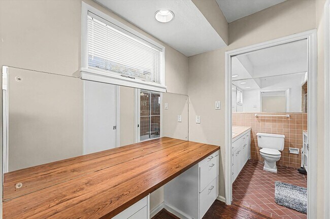 Building Photo - 9107 Timberside Dr