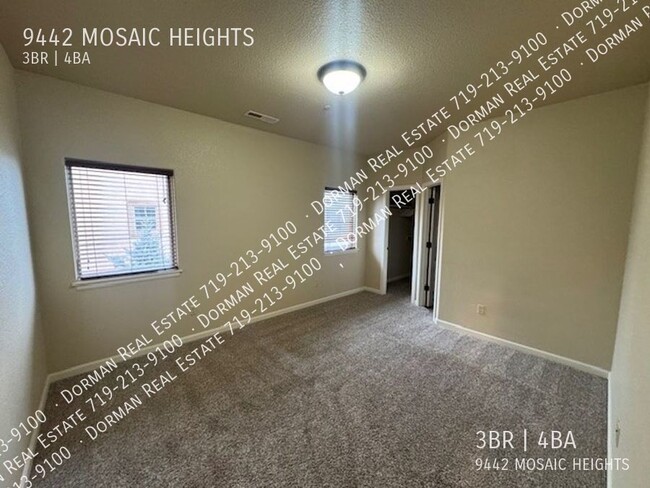 Building Photo - 9442 Mosaic Heights