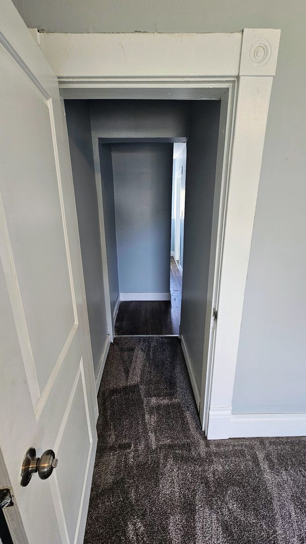 Building Photo - 142-144 West Park Avenue