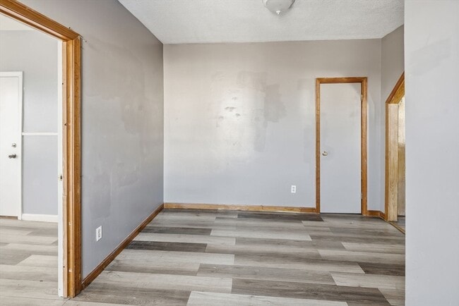 Building Photo - 857 S 1st St