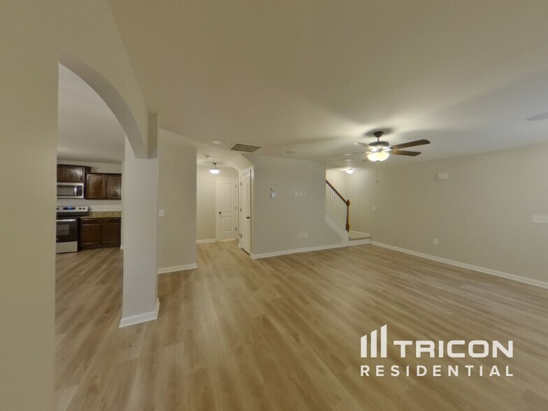 Building Photo - 252 Conrad Cir