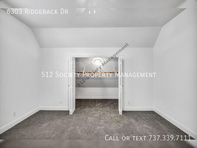 Building Photo - 6303 Ridgeback Dr