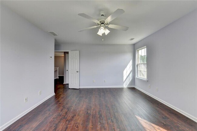 Building Photo - 831 New Liberty Way