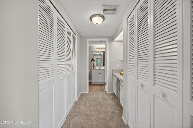 Building Photo - 7622 Las Palmas Way