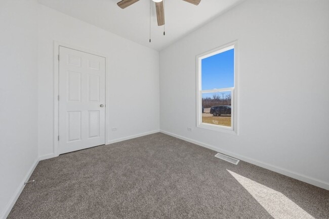 Building Photo - 835 Bishop Ave