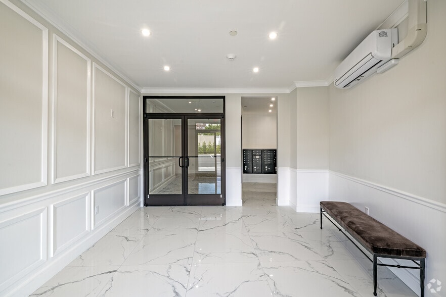 Lobby - Spring Street Residences