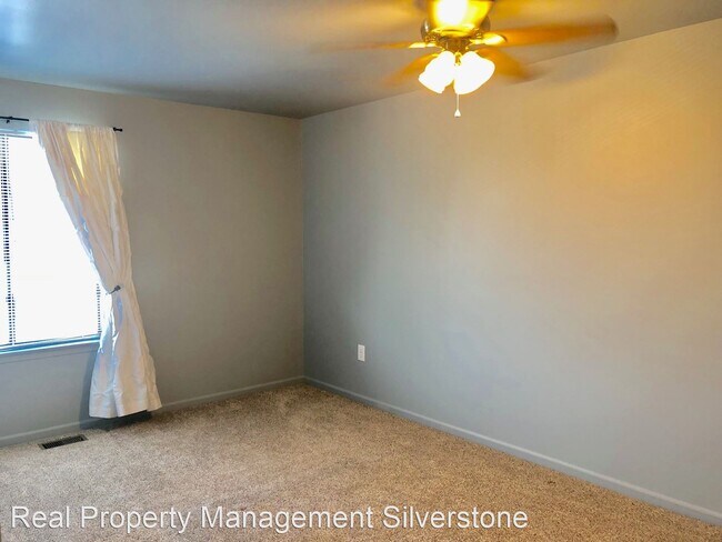 Building Photo - 2 br, 1.5 bath House - 50450 Bay Run North