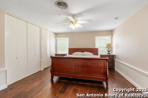 Building Photo - 117 Danube Dr