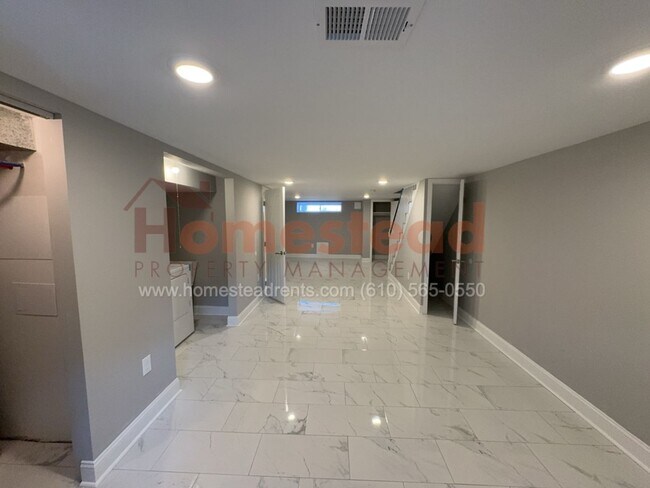 Building Photo - 3 BEDROOM HOME FOR RENT IN LANSDOWNE