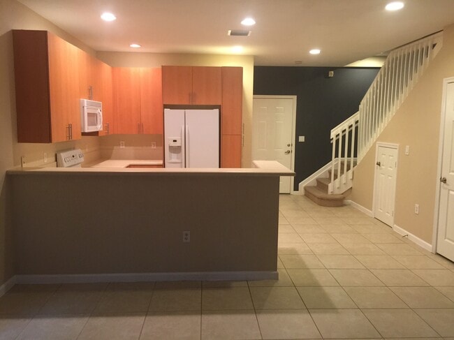 Building Photo - 3102 NW 24th Way