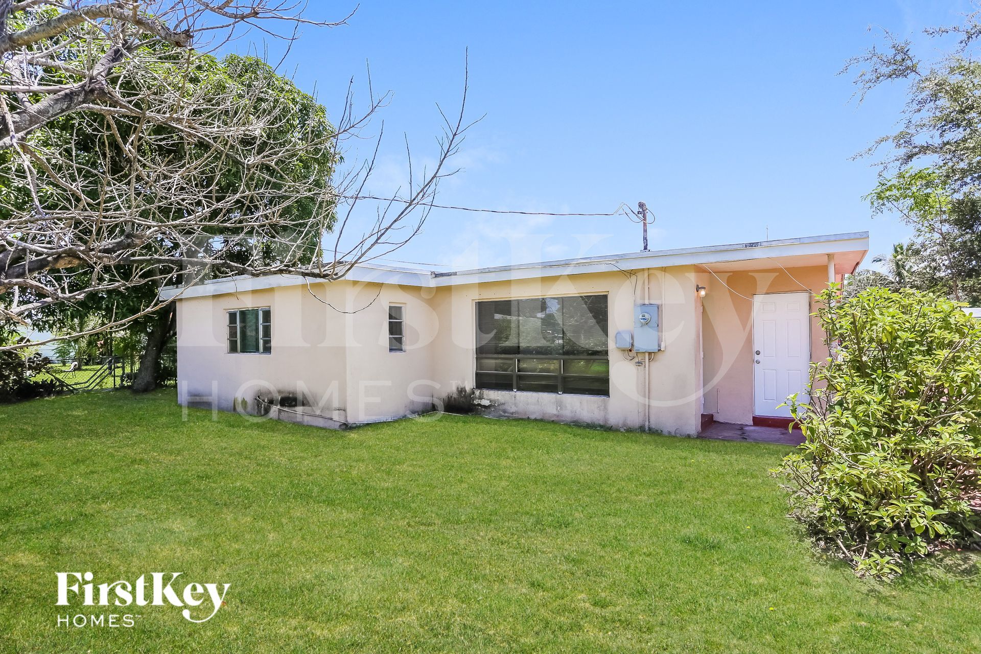 Building Photo - 731 NW 175th Dr