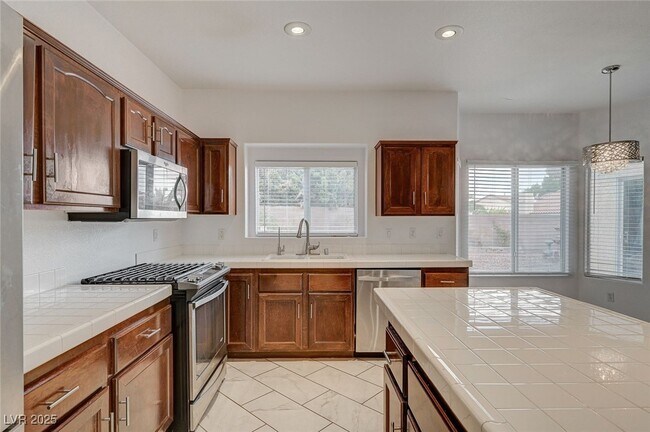 Building Photo - 6012 Prospector Trail