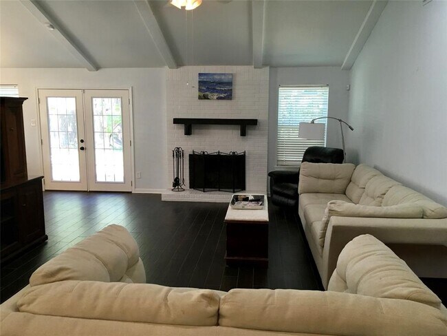 Building Photo - 723 Red Rock Canyon Dr
