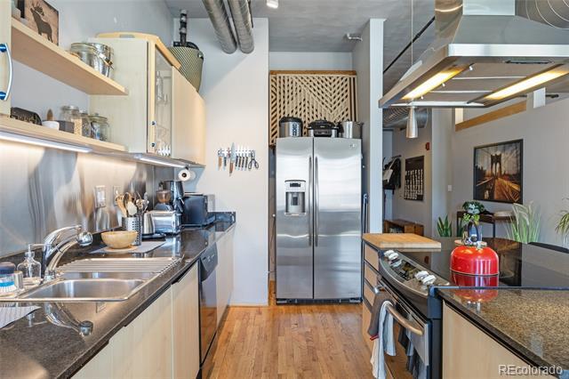 Building Photo - 1499 Blake St