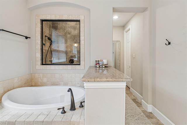 Building Photo - 329 Hitch Wagon Dr