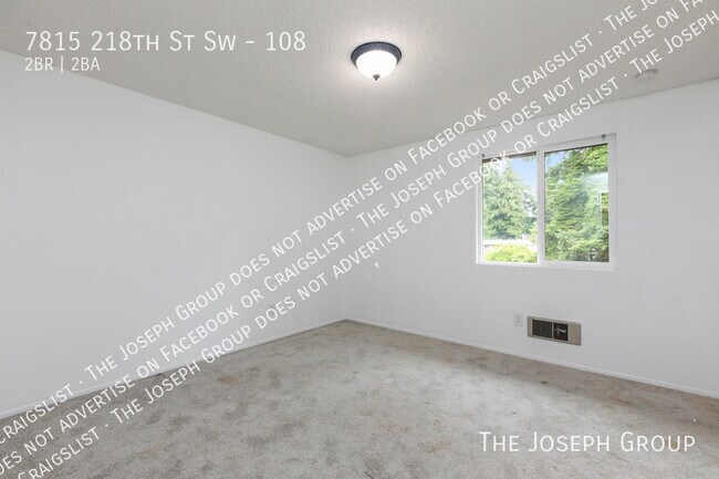 Building Photo - 7815 218th St SW