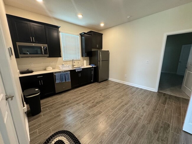 Building Photo - New Generation Stunning 1 Bed 1 Bath with ...