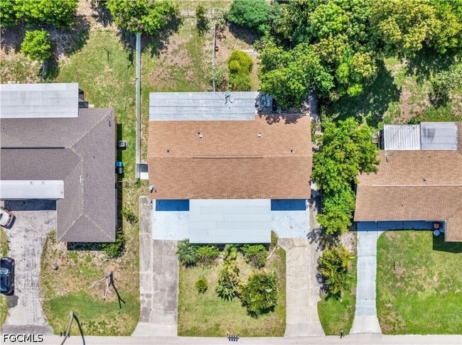 Building Photo - 4913 Vincennes St