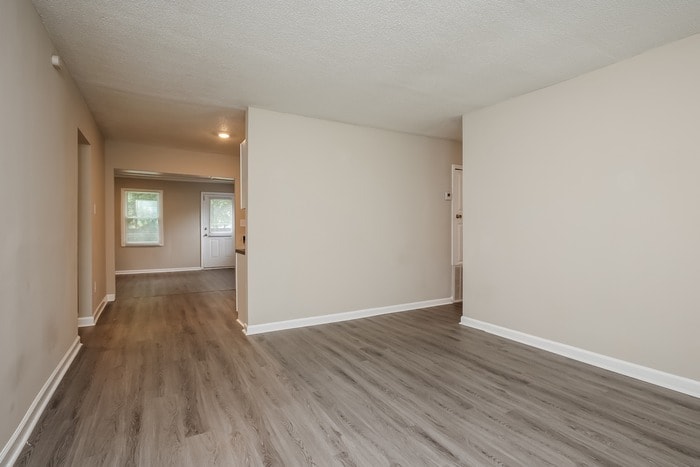 Building Photo - 1605 Westmoreland Ave