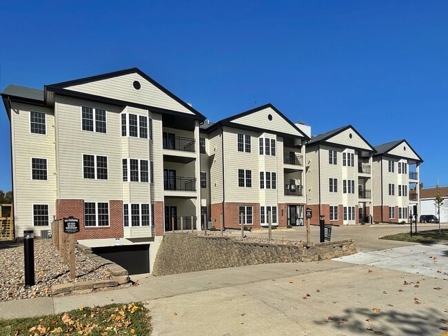 Building Photo - 209 W Jefferson St