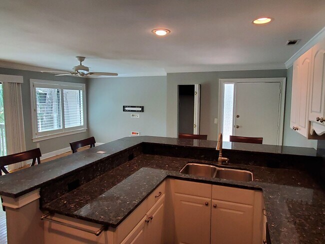 Building Photo - Incredible 2BR/2BA Forest Gardens Villa!