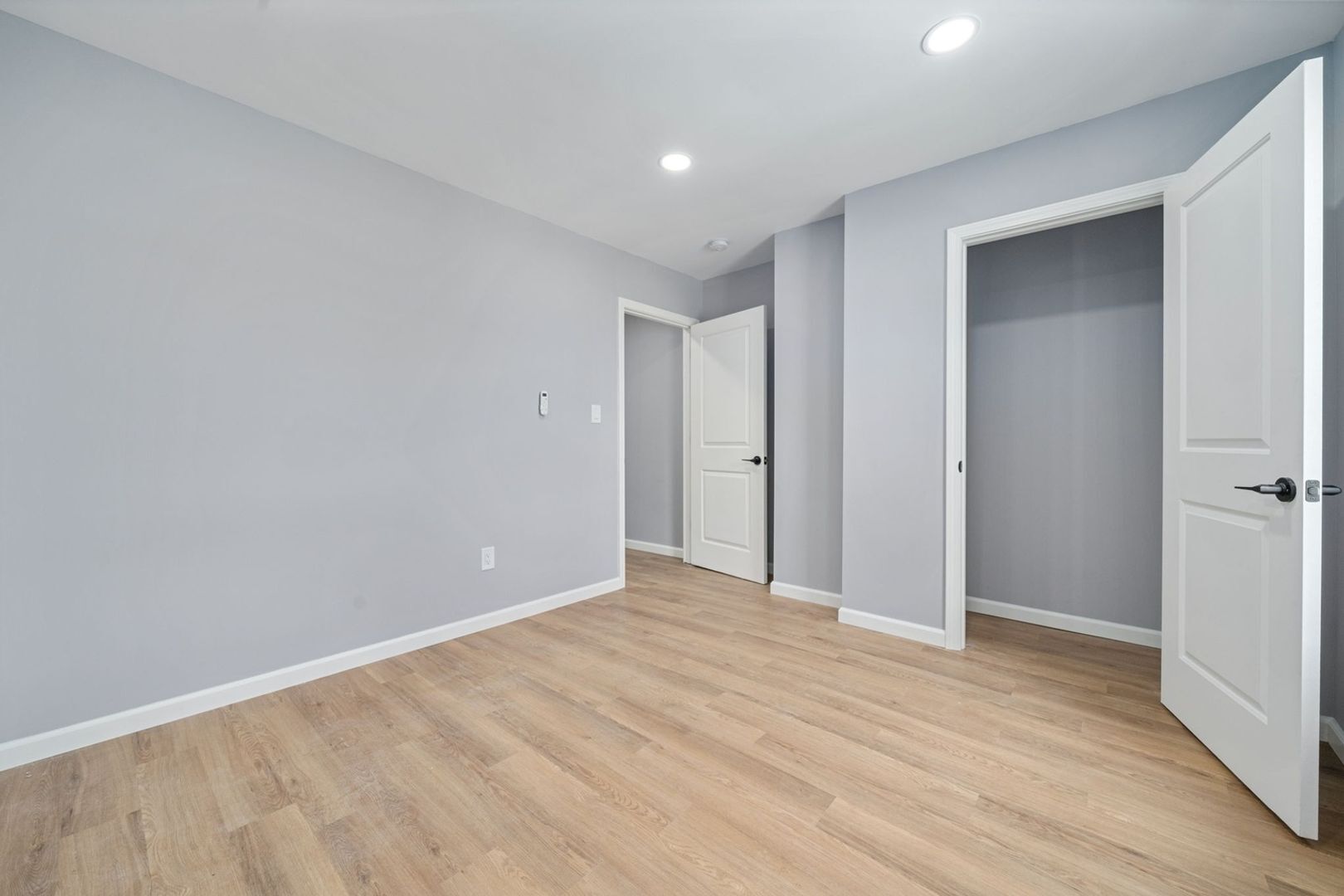Building Photo - 786 Thomas Ave