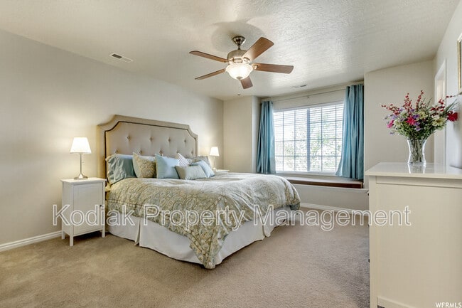 Building Photo - 548 Walton Dr