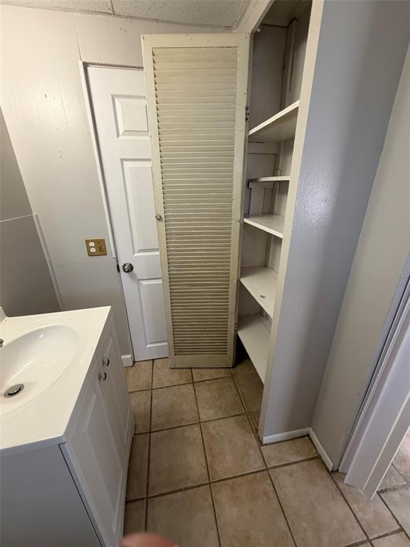 Building Photo - 719 E Martin St