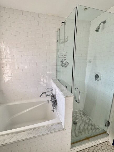 Building Photo - 7 Standish St