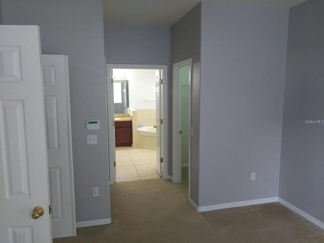 Building Photo - 5804 Justicia Loop