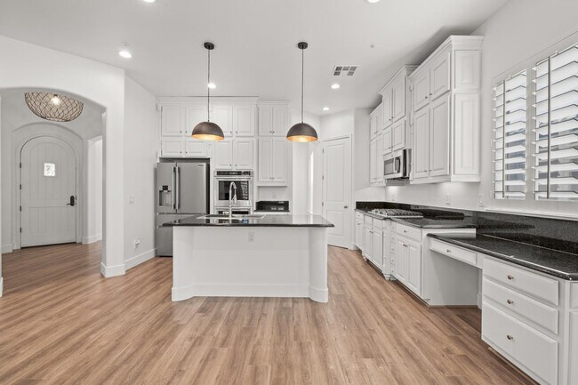 Building Photo - 18394 N 92nd St