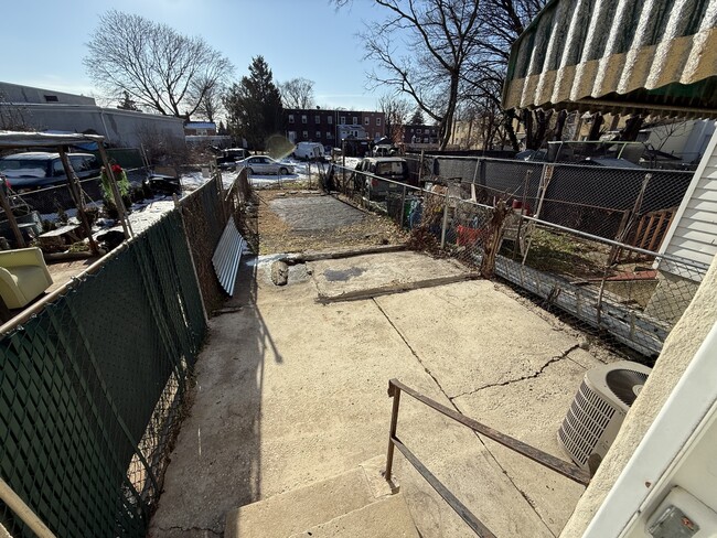 Building Photo - 419 Garden Ave