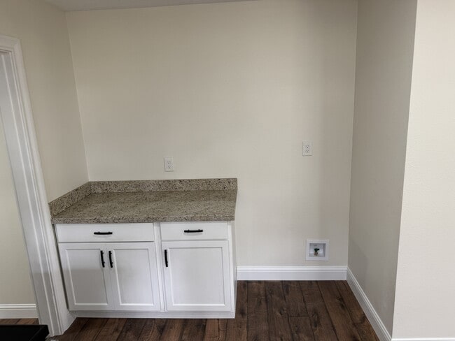 Building Photo - 3075 Patillo Rd