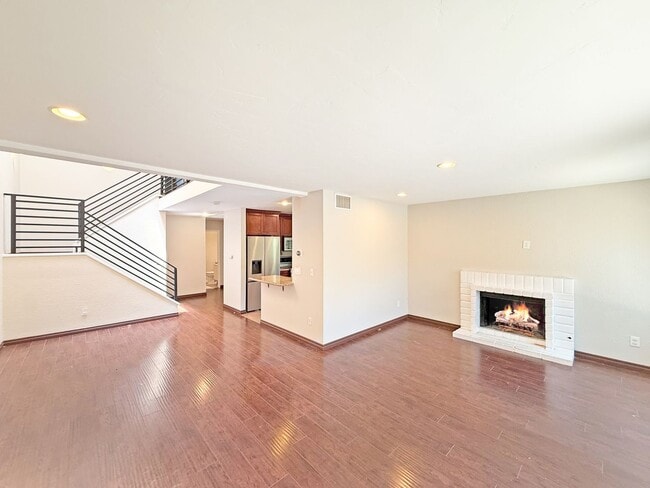 Building Photo - SD: Spacious 3BD/2.5BA Home in Scripps Ranch with Community Pool, Private Balcony & In-Unit Laundry